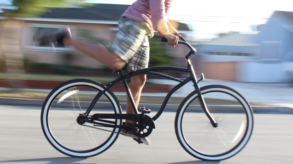 sixthreezero Around the Block Bike - Perfect for Casual Rides - Comfortable City Cruising Bicycle for Your Riding Life